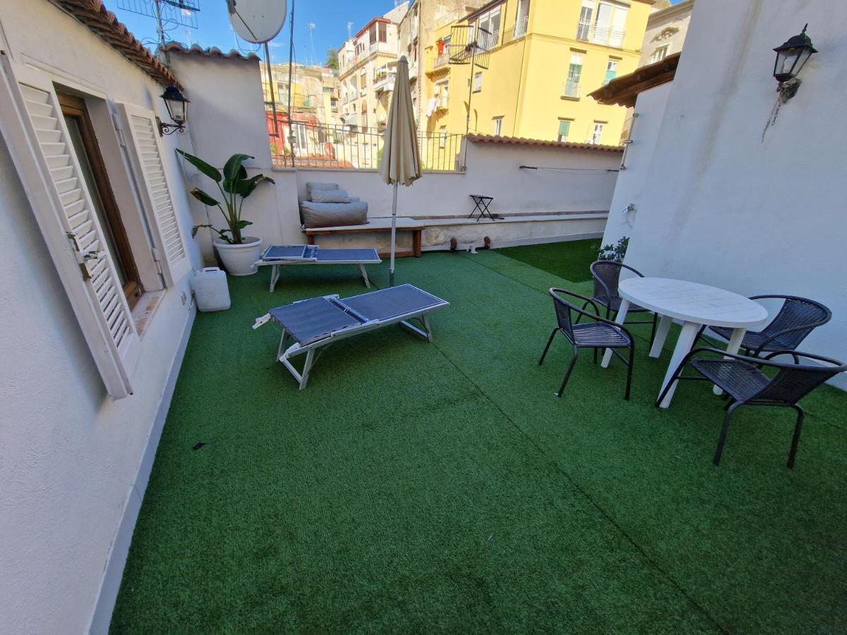 Montesanto Top Terrace II Apartment Napoli Bagian luar foto